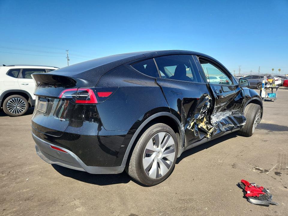 53276686 :رقم المزاد ، 7SAYGDEE0PA061595 vin ، 2023 Tesla Model Y مزاد بيع