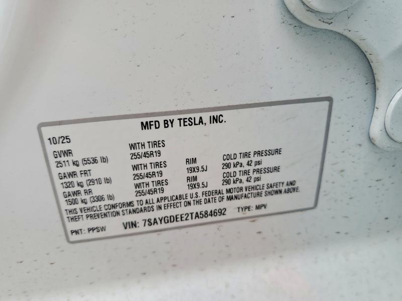 49671276 :رقم المزاد ، 7SAYGDEE2TA584692 vin ، 2026 Tesla Model Y مزاد بيع