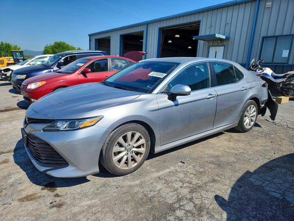 53780006 :رقم المزاد ، 4T1B11HK7KU747376 vin ، 2019 Toyota Camry مزاد بيع