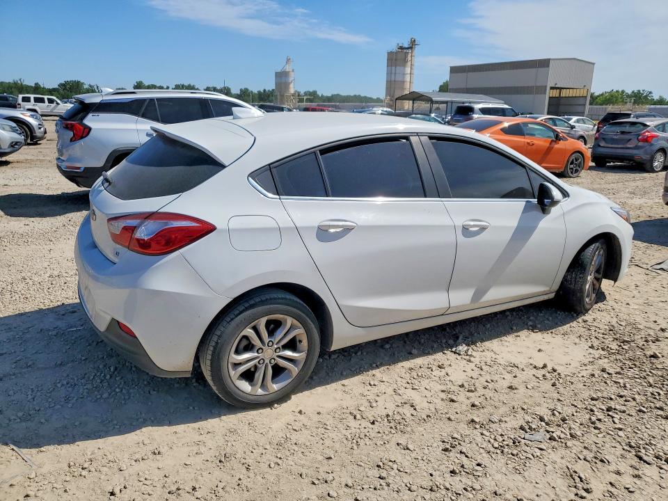 54123736 :رقم المزاد ، 3G1BE6SM8KS618829 vin ، 2019 Chevrolet Cruze مزاد بيع