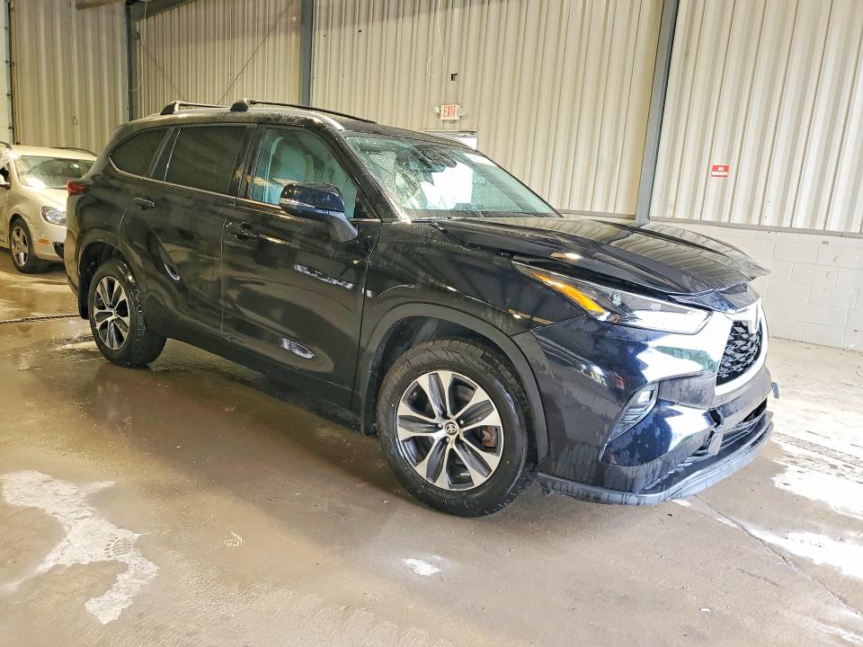 54207826 :رقم المزاد ، 5TDKDRBH0RS555223 vin ، 2024 Toyota Highlander مزاد بيع
