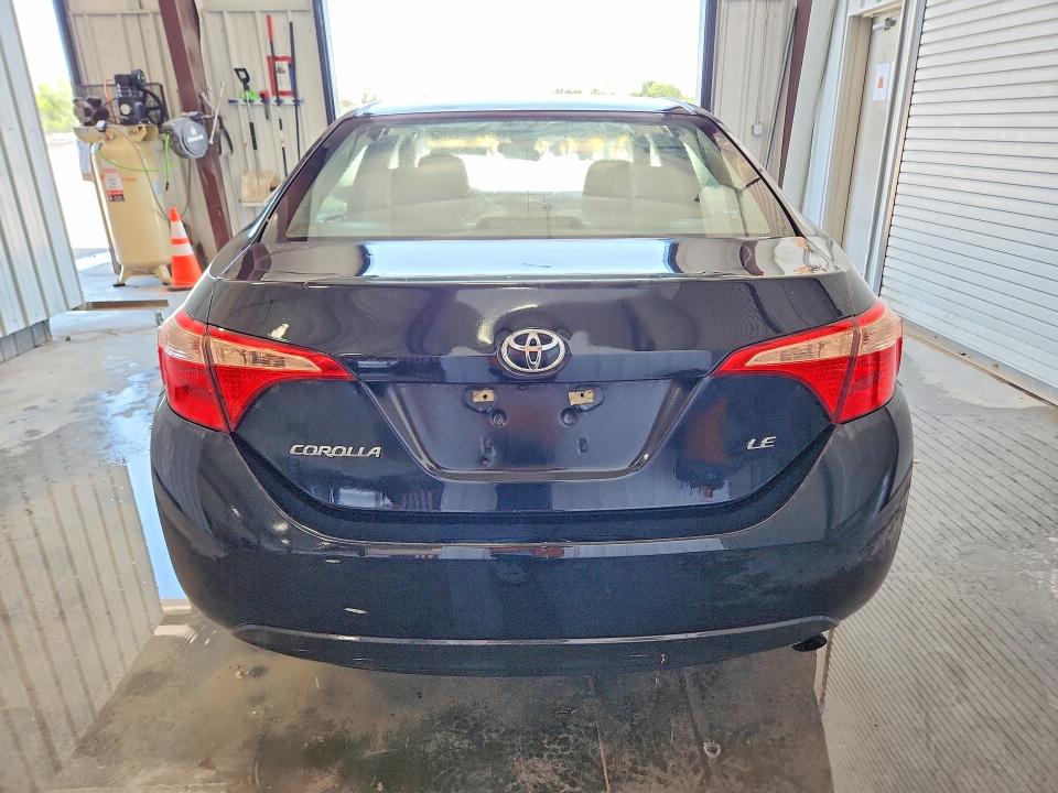 2018 Toyota Corolla მანქანა იყიდება აუქციონზე, vin: 5YFBURHE3JP855798, აუქციონის ნომერი: 49151376