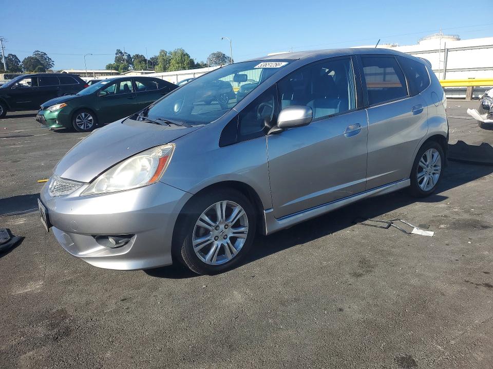 53651256 :رقم المزاد ، JHMGE88459S035221 vin ، 2009 Honda Fit مزاد بيع