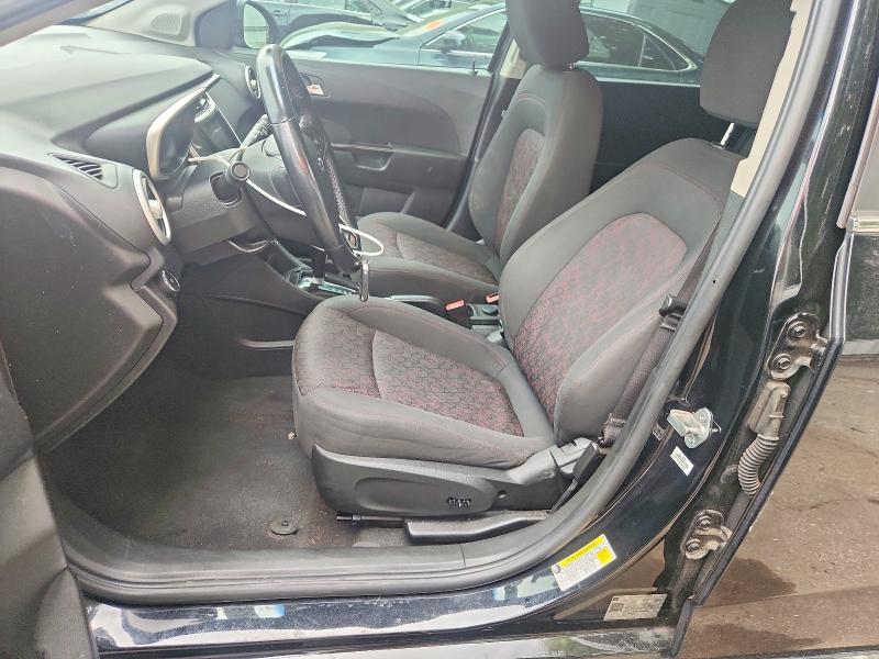 53953016 :رقم المزاد ، 1G1JD6SB8J4120061 vin ، 2018 Chevrolet Sonic مزاد بيع