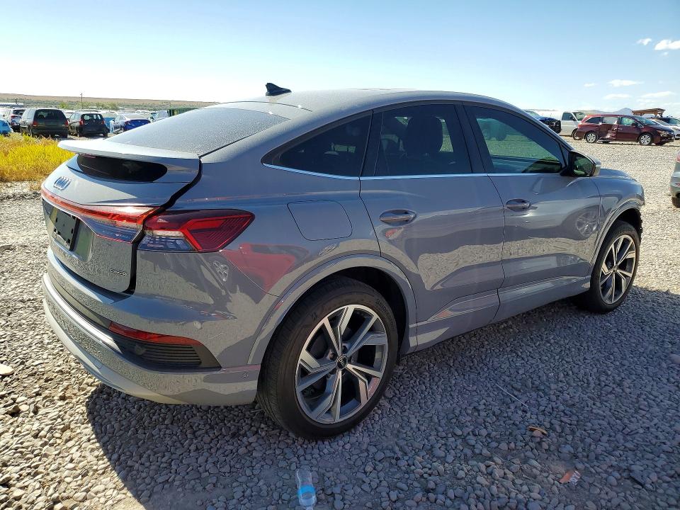 Продажа на аукционе авто 2022 Audi Q4 E-tron, vin: WA1W2BFZ4NP054044, номер лота: 54411086
