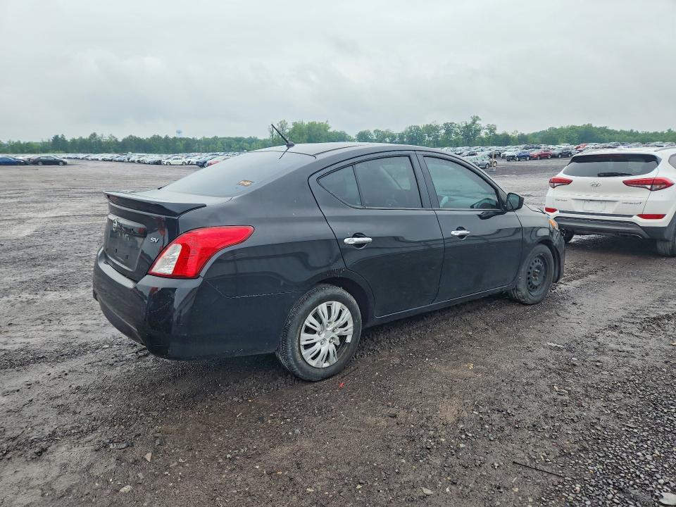54957826 :رقم المزاد ، 3N1CN7AP6HL895885 vin ، 2017 Nissan Versa مزاد بيع