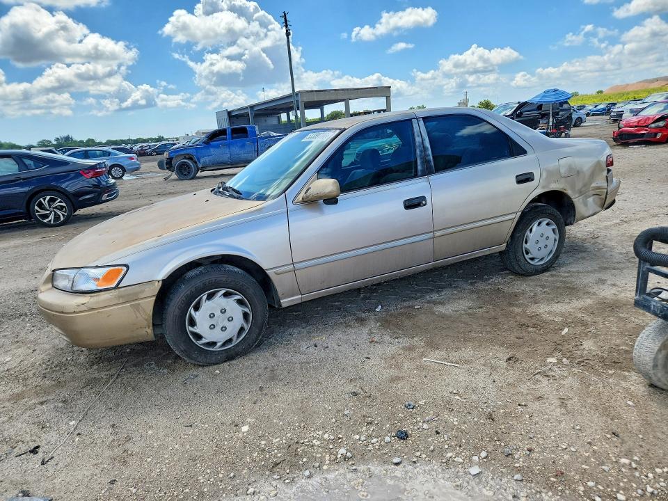 1997 Toyota Camry მანქანა იყიდება აუქციონზე, vin: 4T1BG22K6VU800859, აუქციონის ნომერი: 53389736