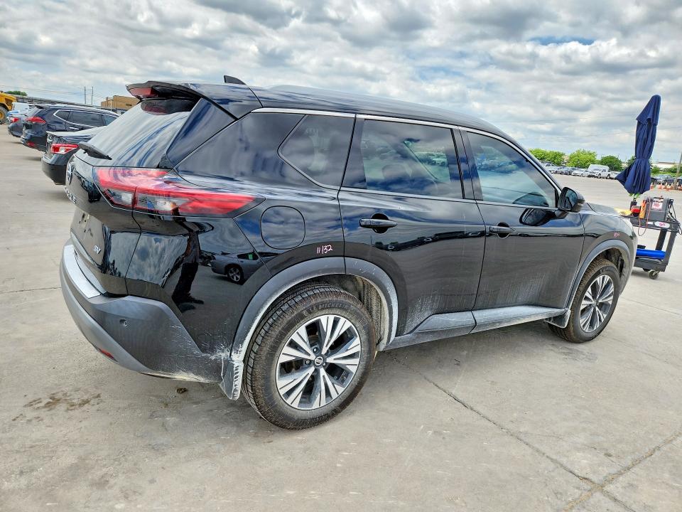 53040906 :رقم المزاد ، 5N1AT3BA4MC683291 vin ، 2021 Nissan Rogue مزاد بيع