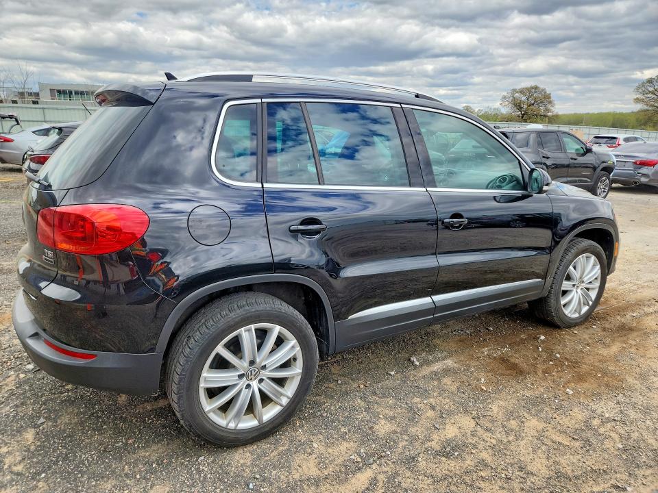 Продажа на аукционе авто 2016 Volkswagen Tiguan, vin: WVGBV7AX5GW566382, номер лота: 52615536