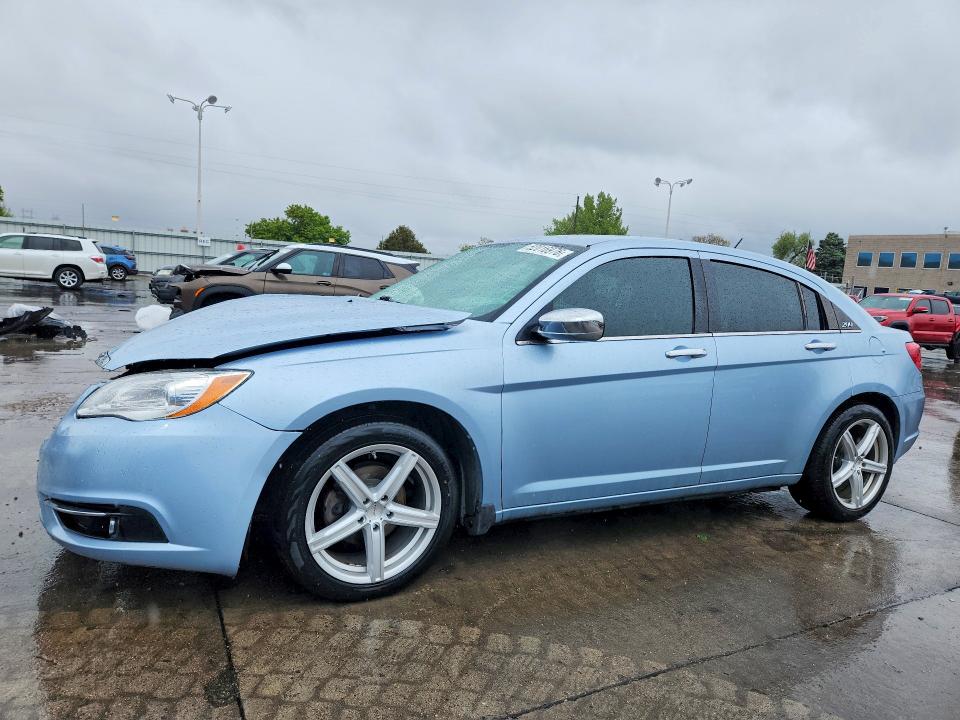Продаж на аукціоні авто 2013 Chrysler 200, vin: 1C3CCBCG3DN657204, номер лоту: 52016976