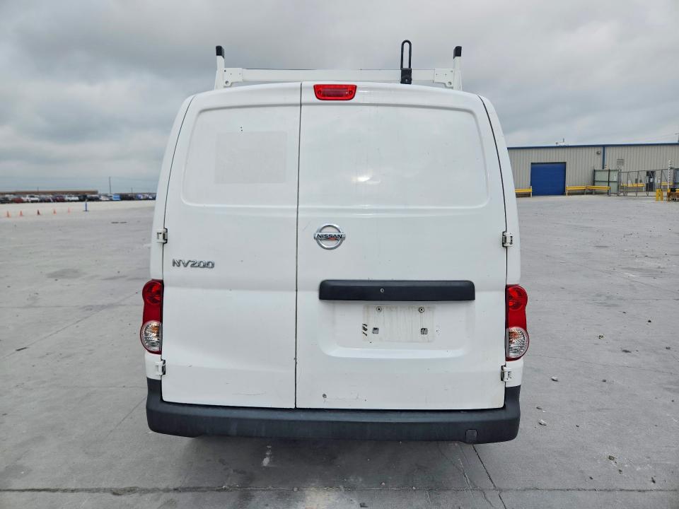 53838666 :رقم المزاد ، 3N6CM0KN5FK702436 vin ، 2015 Nissan Nv200 مزاد بيع