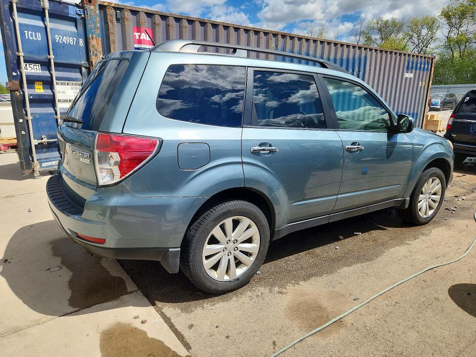 Продаж на аукціоні авто 2013 Subaru Forester, vin: JF2SHADC2DH411176, номер лоту: 53135736