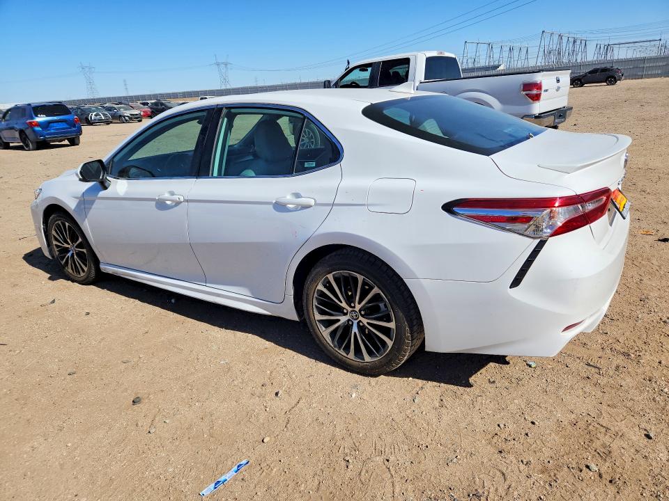 53621246 :رقم المزاد ، 4T1G11AK7LU872069 vin ، 2020 Toyota Camry مزاد بيع