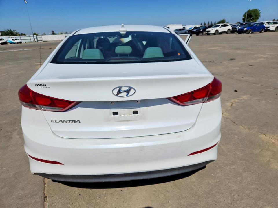 52884416 :رقم المزاد ، 5NPD84LF3HH023627 vin ، 2017 Hyundai Elantra مزاد بيع