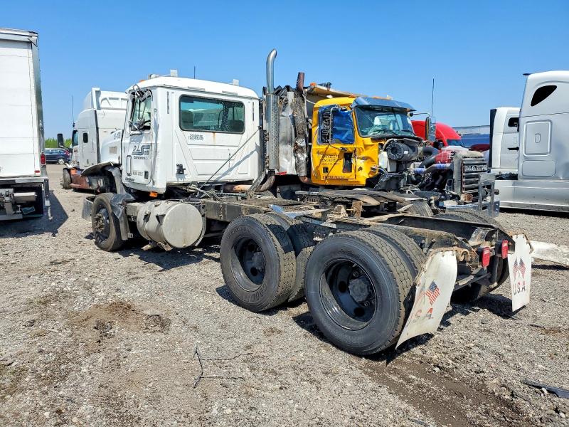 Продаж на аукціоні авто 1999 Mack Ch613, vin: 1M1AA13Y5XW112342, номер лоту: 52809386