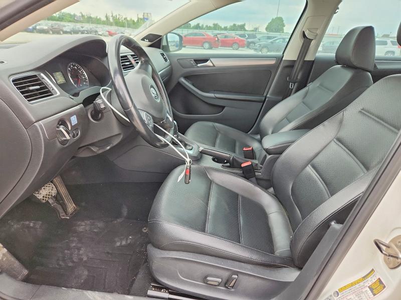 54850506 :رقم المزاد ، 3VWLL7AJ8DM275877 vin ، 2013 Volkswagen Jetta مزاد بيع