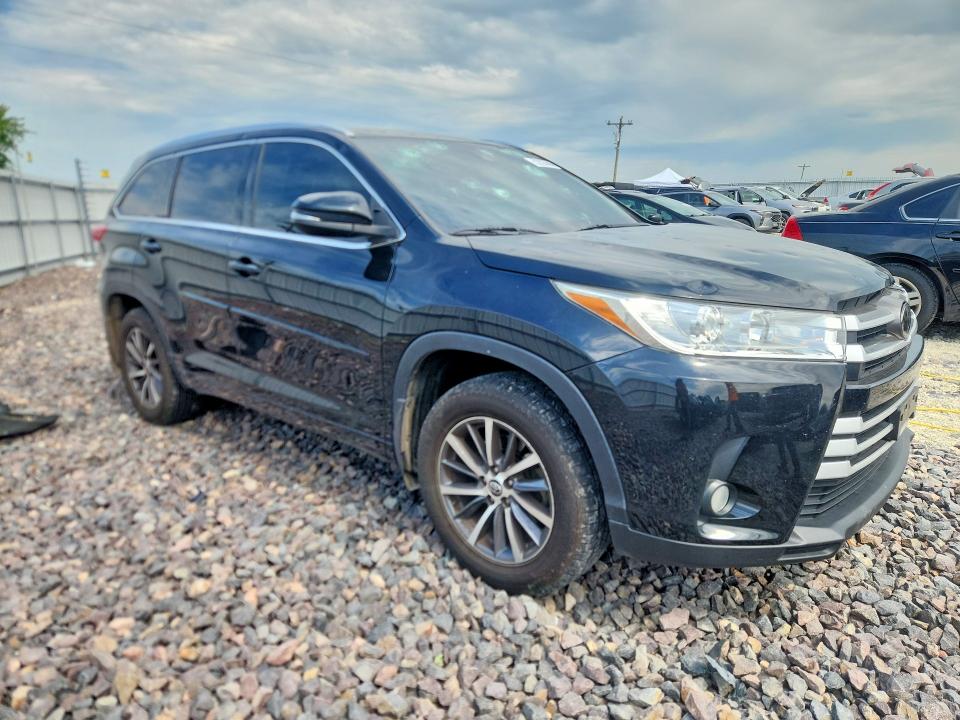 Aukcja sprzedaży 2018 Toyota Highlander, vin: 5TDJZRFH4JS544771, numer aukcji: 53323696