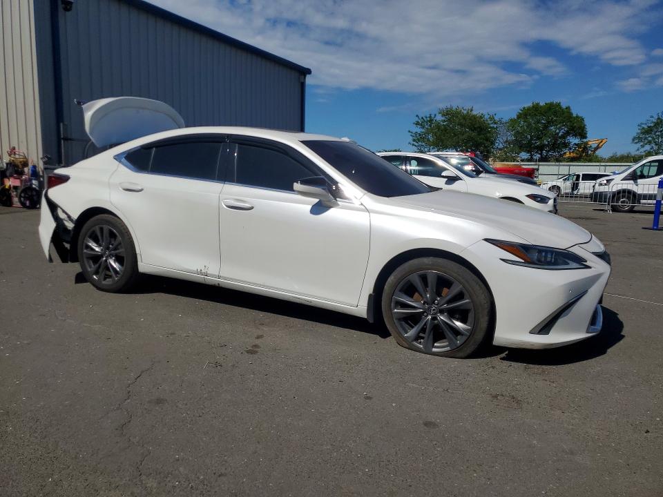 Продажа на аукционе авто 2020 Lexus Es, vin: 58ADZ1B16LU065939, номер лота: 53062306