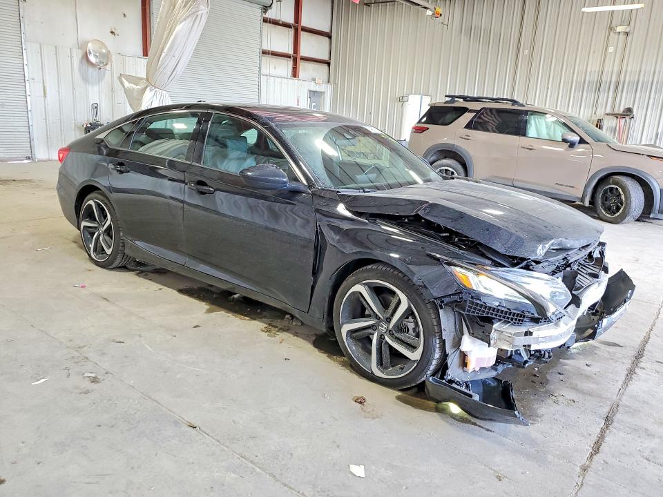 2022 Honda Accord მანქანა იყიდება აუქციონზე, vin: 1HGCV2F35NA024597, აუქციონის ნომერი: 54637106
