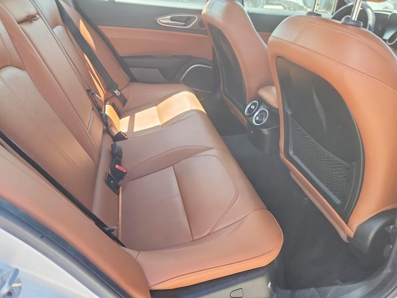 53759826 :رقم المزاد ، ZARFAMBNXK7616036 vin ، 2019 Alfa Romeo Giulia مزاد بيع
