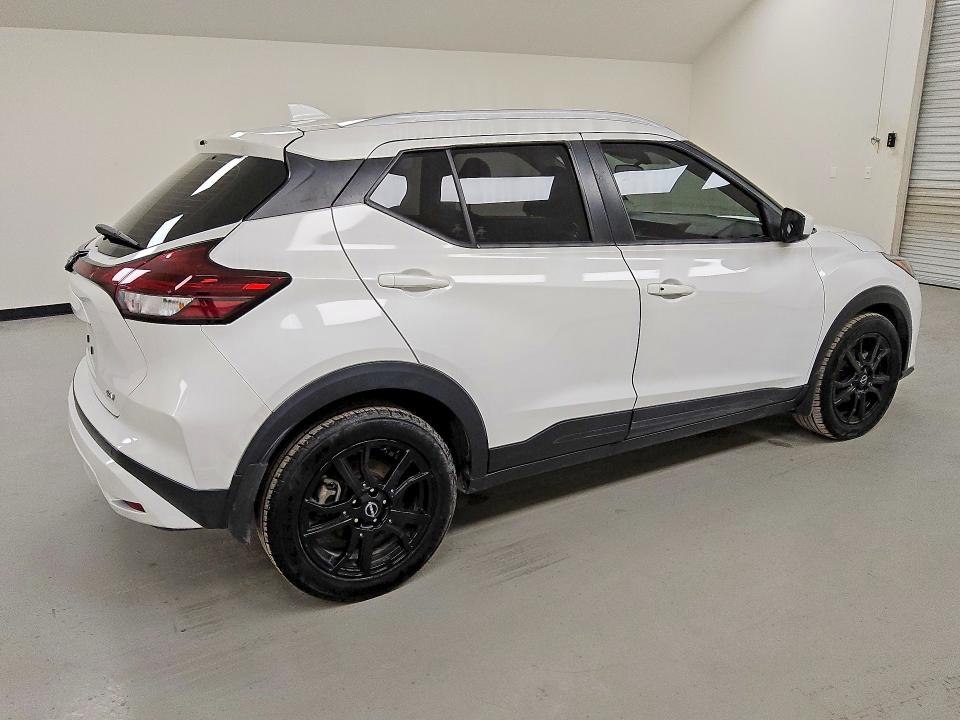 54996406 :رقم المزاد ، 3N1CP5CV6PL517588 vin ، 2023 Nissan Kicks مزاد بيع