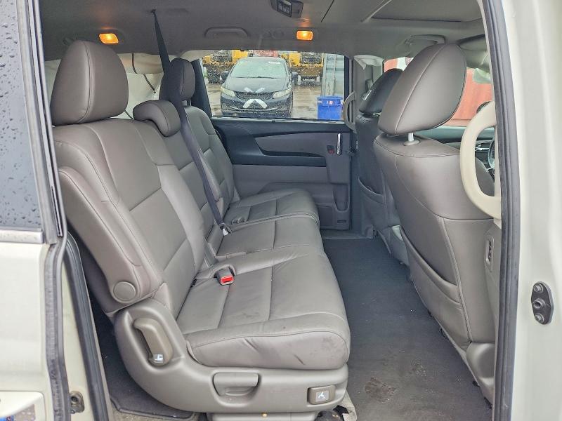 52346016 :رقم المزاد ، 5FNRL5H92FB509564 vin ، 2015 Honda Odyssey مزاد بيع