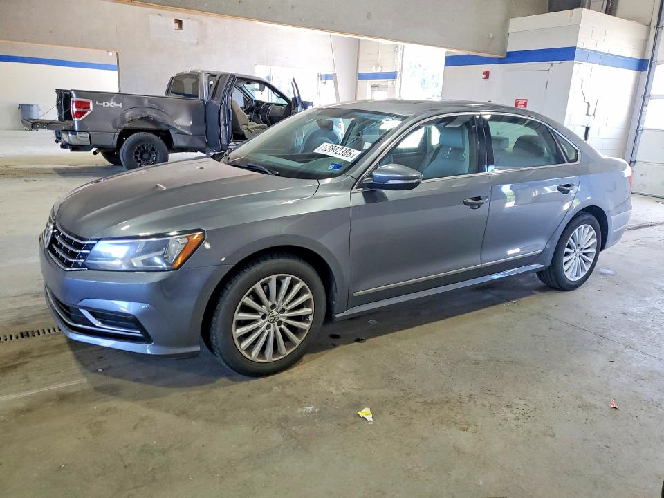 Продажа на аукционе авто 2017 Volkswagen Passat, vin: 1VWBT7A36HC067405, номер лота: 52842386