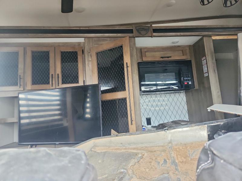 2021 Sabre By Forest Rive Recreational Vehicle (rv) მანქანა იყიდება აუქციონზე, vin: 5ZT3SR1B5M6108157, აუქციონის ნომერი: 46781096