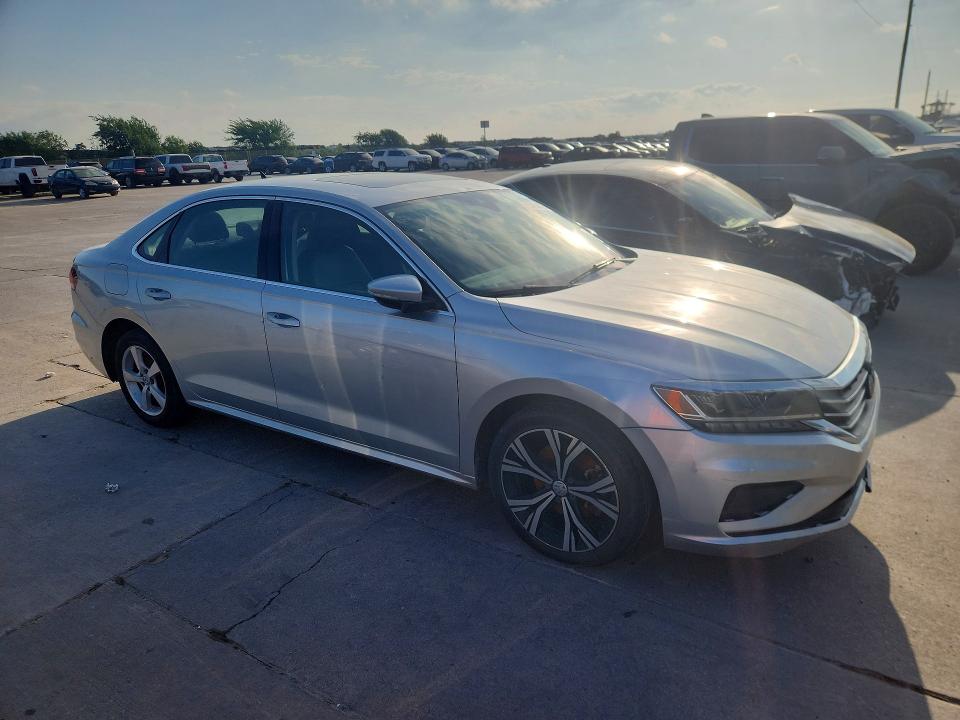 Продажа на аукционе авто 2021 Volkswagen Passat, vin: 1VWSA7A33MC014984, номер лота: 53954426