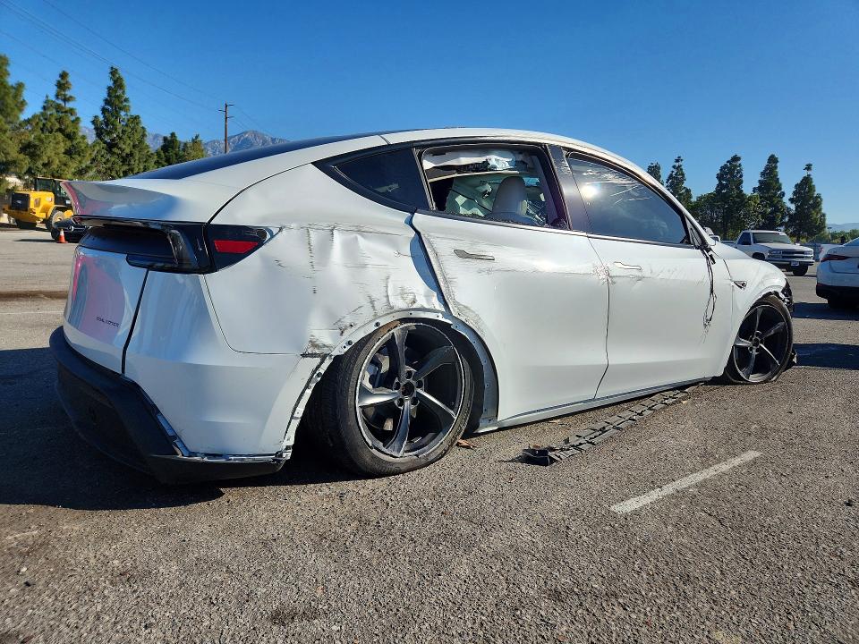 Продаж на аукціоні авто 2026 Tesla Model Y, vin: 7SAYGDEE8TF515668, номер лоту: 50554656