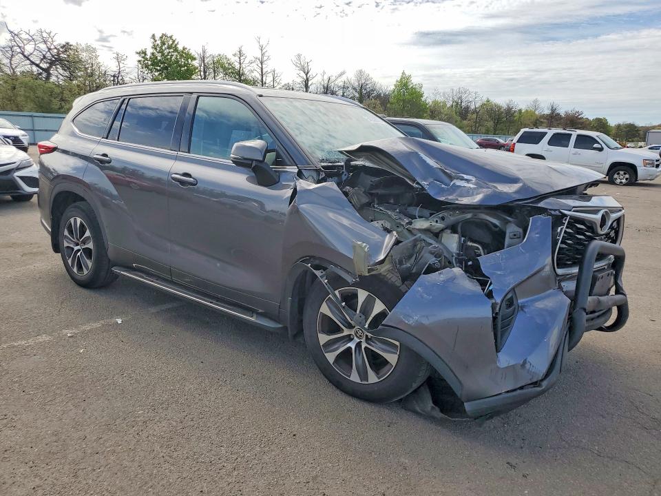 2022 Toyota Highlander მანქანა იყიდება აუქციონზე, vin: 5TDGZRBH7NS571596, აუქციონის ნომერი: 54332876