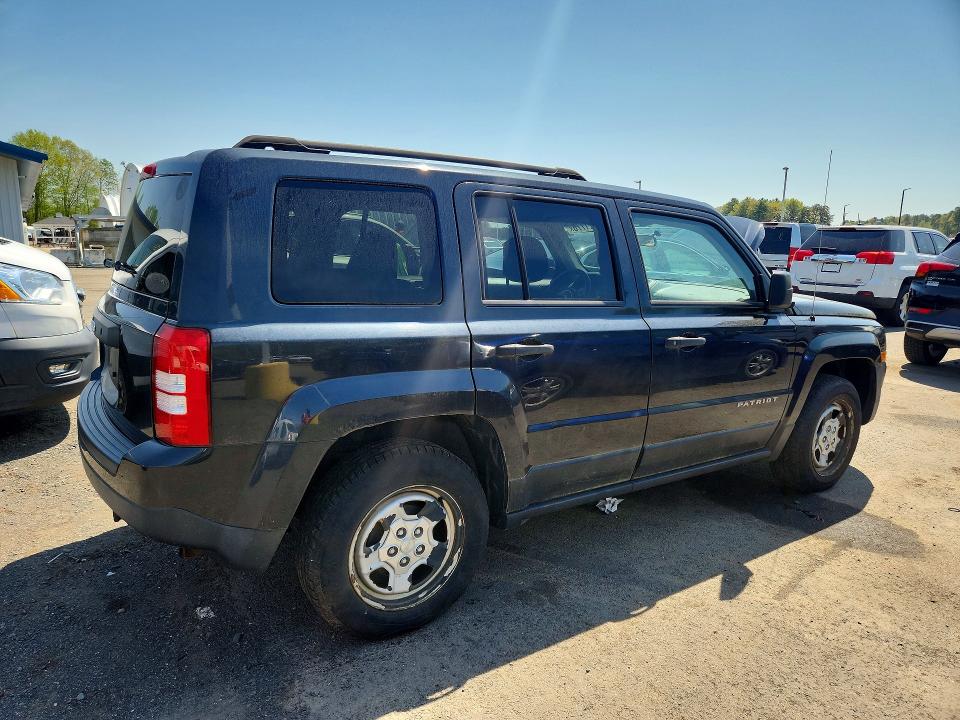 51821776 :رقم المزاد ، 1C4NJPBB4ED692452 vin ، 2014 Jeep Patriot مزاد بيع