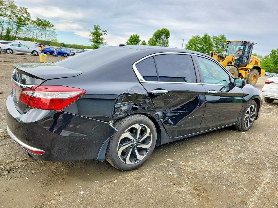 Продажа на аукционе авто 2016 Honda Accord, vin: 1HGCR2F84GA063264, номер лота: 53347576