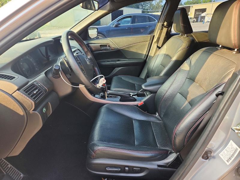 Продаж на аукціоні авто 2017 Honda Accord, vin: 1HGCR2F18HA128556, номер лоту: 54716126