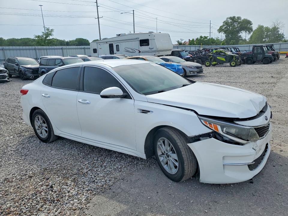 2018 Kia Optima მანქანა იყიდება აუქციონზე, vin: 5XXGT4L32JG201708, აუქციონის ნომერი: 55074236