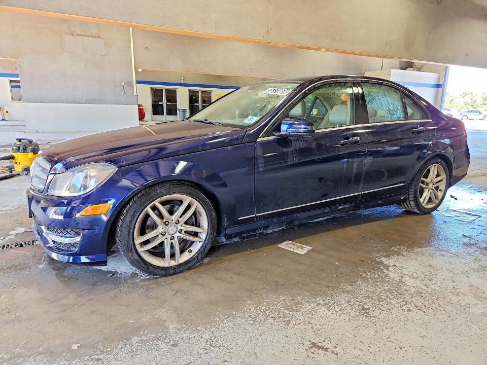 2012 Mercedes-benz C მანქანა იყიდება აუქციონზე, vin: WDDGF8BB1CR228301, აუქციონის ნომერი: 55370866