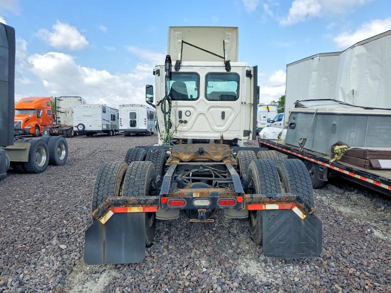 Продажа на аукционе авто 2022 Freightliner Cascadia 126, vin: 3AKJHLDV4NSMS8368, номер лота: 53298626