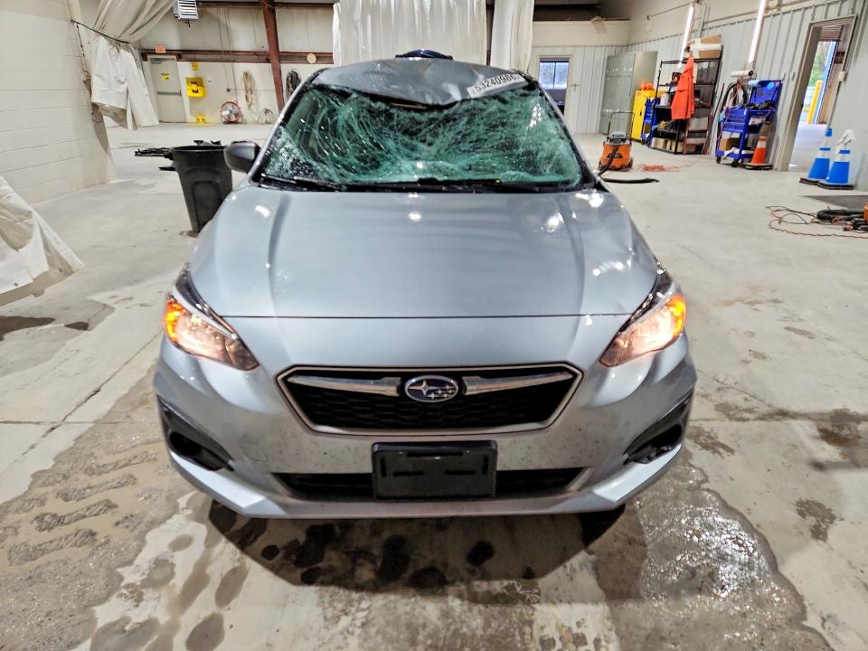 53240986 :رقم المزاد ، 4S3GTAA66J3740876 vin ، 2018 Subaru Impreza مزاد بيع