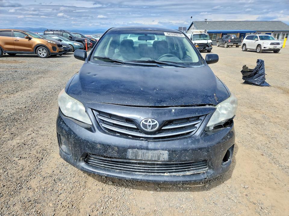 52338016 :رقم المزاد ، 2T1BU4EE7DC002865 vin ، 2013 Toyota Corolla مزاد بيع