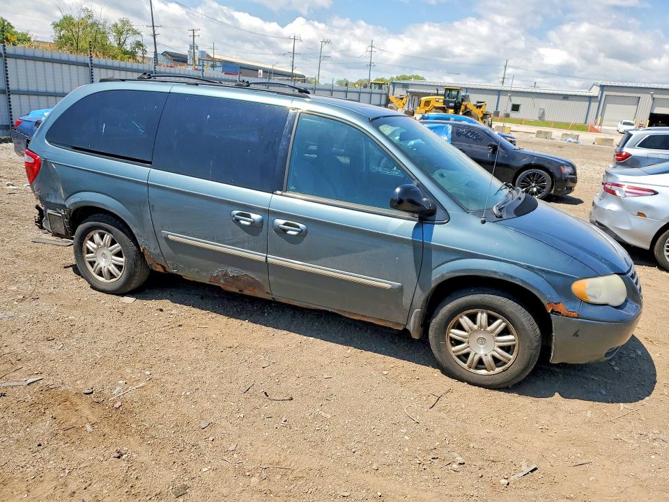 Продажа на аукционе авто 2005 Chrysler Town & Country, vin: 2C4GP54L45R546390, номер лота: 53271726