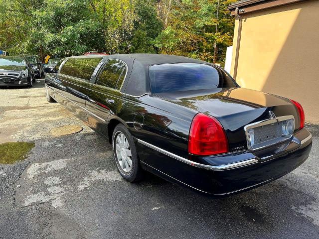 Aukcja sprzedaży 2005 Lincoln Town Car, vin: 1L1FM88W85Y654529, numer aukcji: 52792196