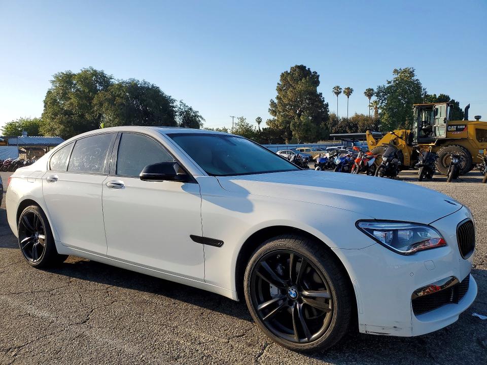 Продаж на аукціоні авто 2013 Bmw 740, vin: WBAYA6C50DC995312, номер лоту: 52260836