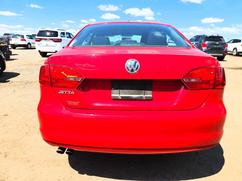 55510606 :رقم المزاد ، 3VW2K7AJ5EM208461 vin ، 2014 Volkswagen Jetta مزاد بيع