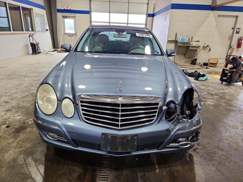 2007 Mercedes-benz E მანქანა იყიდება აუქციონზე, vin: WDBUF56XX7B081071, აუქციონის ნომერი: 52891646