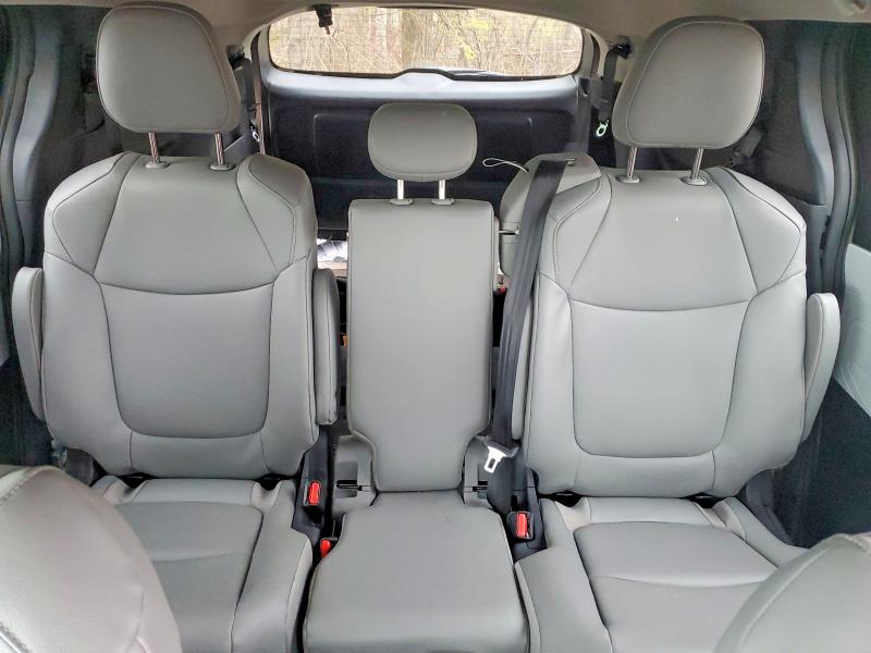 Продажа на аукционе авто 2026 Toyota Sienna, vin: 5TDGRKEC5TS291356, номер лота: 52413456