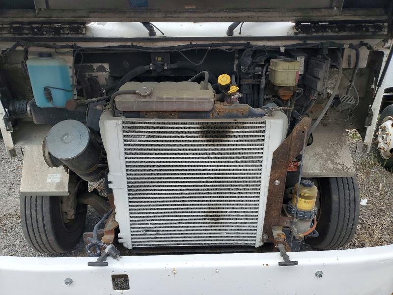 52676366 :رقم المزاد ، 4UZAANBW36CW23423 vin ، 2006 Freightliner Chassis مزاد بيع