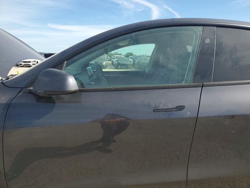 Продаж на аукціоні авто 2024 Tesla Model Y, vin: 7SAYGDED3RF113850, номер лоту: 52869536