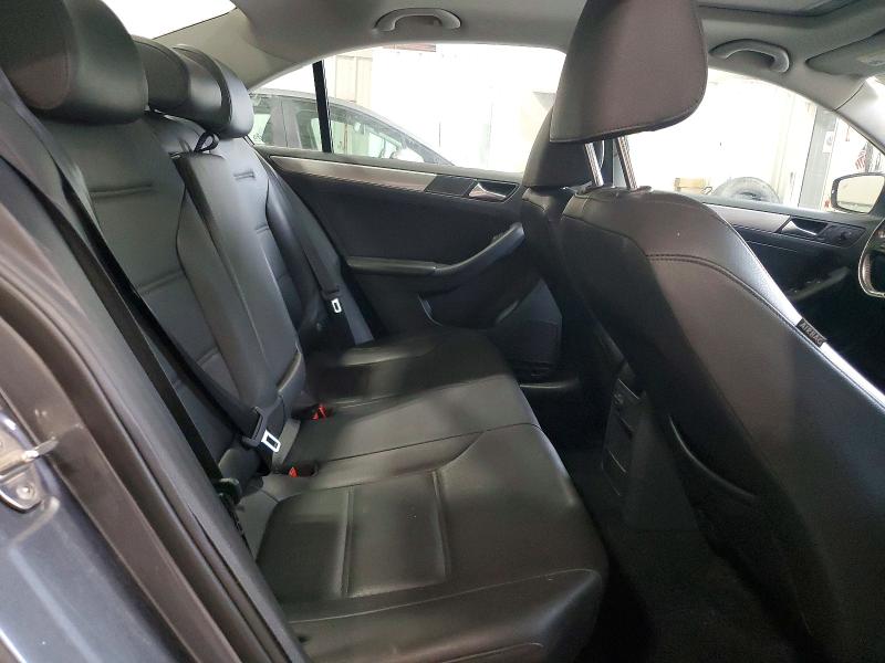 55574436 :رقم المزاد ، 3VWDB7AJ3HM367430 vin ، 2017 Volkswagen Jetta مزاد بيع