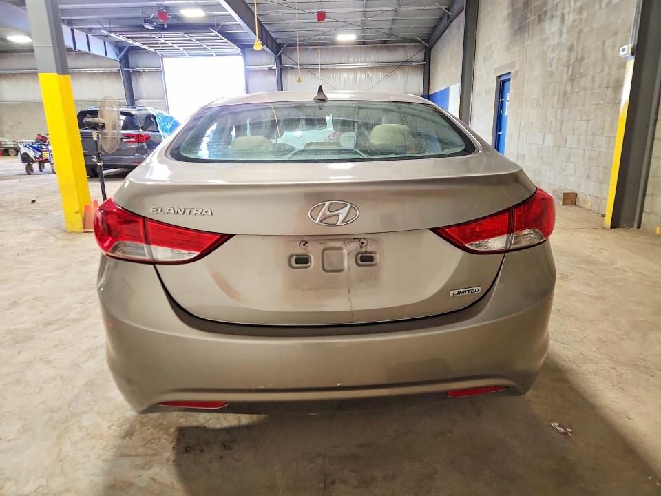 Продажа на аукционе авто 2012 Hyundai Elantra, vin: 5NPDH4AE9CH114761, номер лота: 52038456