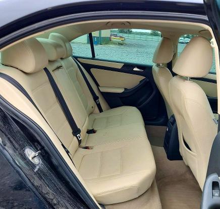 54769036 :رقم المزاد ، 3VWBX7AJ5BM394662 vin ، 2011 Volkswagen Jetta مزاد بيع